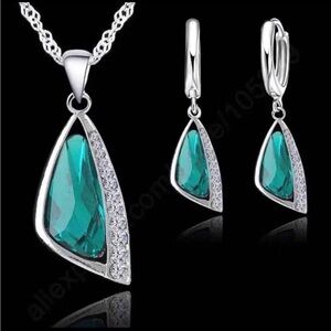 Elegant Sterling Silver and Green Crystal Jewelry Set